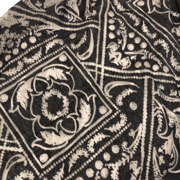 Gorgeous fringe blanket scarf. 67 inches x 36 inches. - Picture 3 of 6